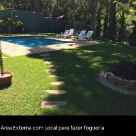 Chacara com Piscina Aquecida