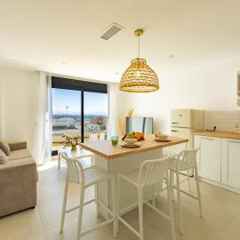Centric, amazing views, garage and fibre WIFI