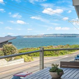 The Ark Family Beach House - WIFI and Netflix