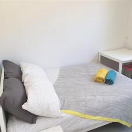 Dana-Private Room in a Shared House-Close to City & ANU-3, hotel in Canberra