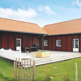 10 person holiday home in Marstal-By Traum, hotel v destinácii Marstal
