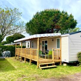 Mobil Home Excellence 6 personnes CLIMATISÉ, au camping Mer et Soleil 5 étoiles, Saint George d'Oléron, готель у місті Les Sables Vignier