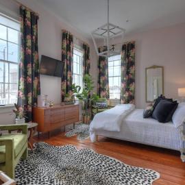 Sugars Inn Room 6 Family Friendly Boutique Stay Downtown