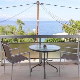 Akrata Beachfront, hotel in Paralía Akrátas