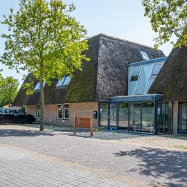 Waddenresidentie Ameland - 2 en 4 persoons appartementen – hotel w mieście Buren