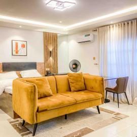 Beautiful Studio with PS5, 3 mins walk to Oniru Beach