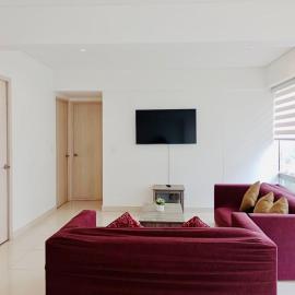 Romulo OFarril 2parking-3BR-2BA