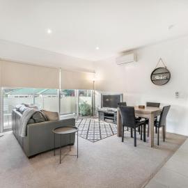 Bellerive Quay - 2 Bedroom Apartment - Free Parking - Free WIFI
