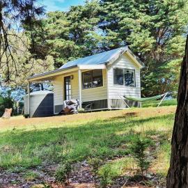 Mornington Peninsula Tiny House - Tiny Stays, ξενοδοχείο σε Red Hill