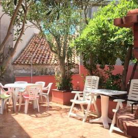 Spektar - Three-bedroom House with Grill in City Center, hotel u gradu Novalja