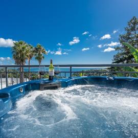 Palm Beach Cottage with Private Spa Pool, hotel a Palm Beach