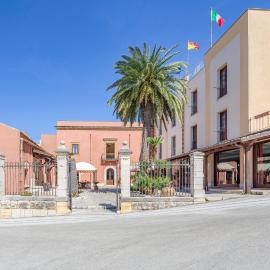 Villa Zina Family Resort, hotel u gradu Kustonači