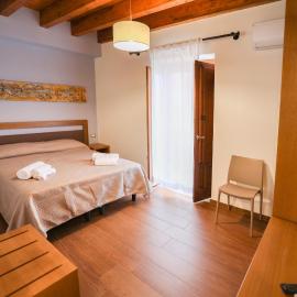 Camere U Campanaru, hotel u gradu 'Gratteri'