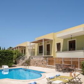 Mela Villas, khách sạn ở Maroulás