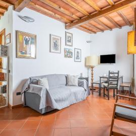 GuestHost - Settignano Quiet Apartment with Private Parking: Settignano'da bir otel