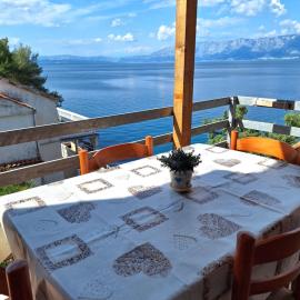 Robinson Apartments Milić, hotel in Selca kod Bogomolja