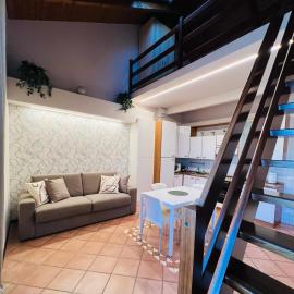 V HOME, viešbutis mieste Bjela
