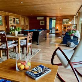 Laimjala Guesthouse with a Cozy Lounge and Terrace, khách sạn ở Kurdla