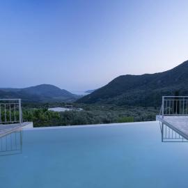 Panoutsis Villa - Sivros Lefkada, ξενοδοχείο σε Σύβρος