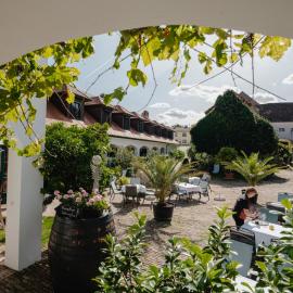 Genießerhof Haimer - Hotel Garni, hotelli kohteessa Poysdorf