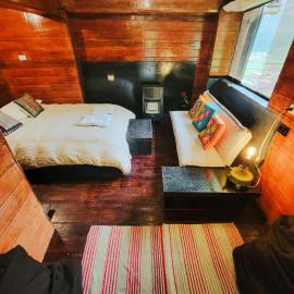Wolf Totem Lux Backpacker Industrial Studio, hotel in Pisac