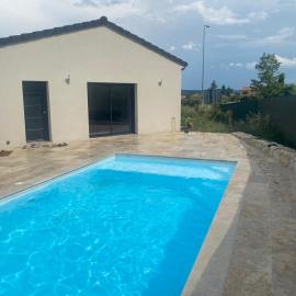 Villa moderne avec piscine Aubenas