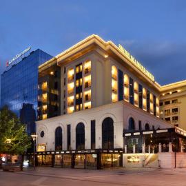 Swiss Diamond Hotel Prishtina، فندق في بريشتيني