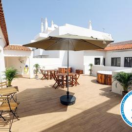 Casa do Moinho, hotel in Odiáxere