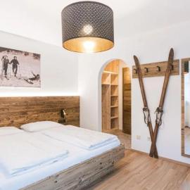 Chalet Eggele, hotel in Prato alla Drava
