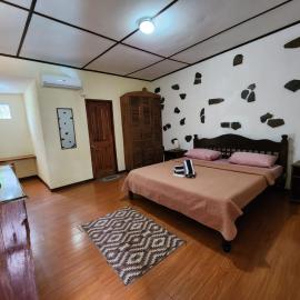TipTop Hotel, Resto and Delishop, hotel din Panglao
