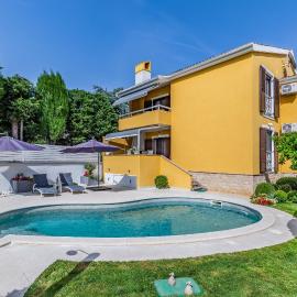 Villa Jasmine with swimming pool