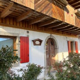 CASA VACANZE RANUNCOLO 6, hotel din Sùtrio