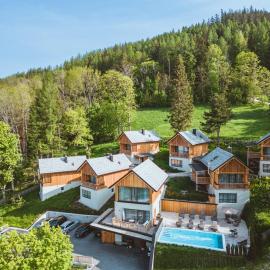 Hideaway Hotel Montestyria Chalets & Suiten, hotel u gradu Marijacel