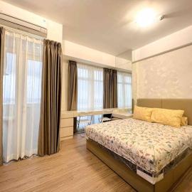 Apt Vasanta Innopark Studio Latte dgn Bathub & Pool Ch3n, hotel in Jarakasta