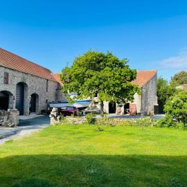 Le Petit de la Ferme du Raz Blanchard，Auderville的飯店