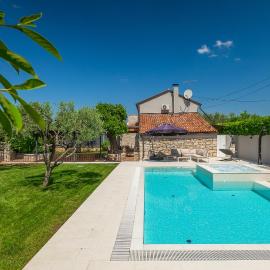 Villa Mala, Hotel in Umag