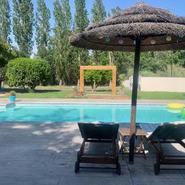 Chambres d hôtes au calme avec piscine et jacuzzi