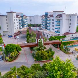 Cenger Beach Resort Spa - All Inclusive، فندق في كيزيلوت