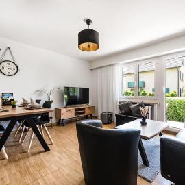 SOHO 12 !Gratis Parken, Free Parking!, Hotel in Kreuzlingen