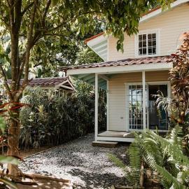 CherryTree Bungalow of Villa Paraiso / Beachfront