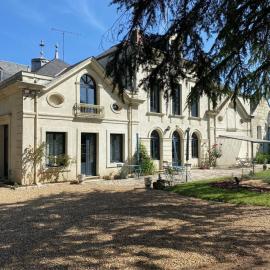Le Castel de Bréhémont、Bréhémontのホテル