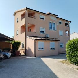 Apartments Bartol, hotel en Rovinj