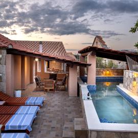 Villa ECCO NATURE 2、Zastražišćeのホテル