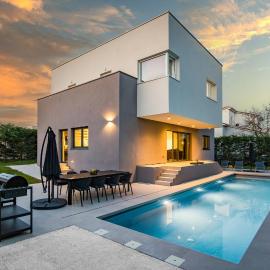 Villa Aida - 4 bedroom luxury villa with large private pool 4K projector and Jacuzzi, hotel u Puli