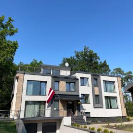 Hotel "Senleja": Sigulda şehrinde bir otel