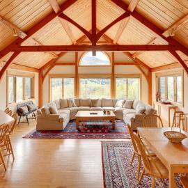 Luxury Vermont Vacation Rental: Private Hot Tub!, hotell sihtkohas Brownsville