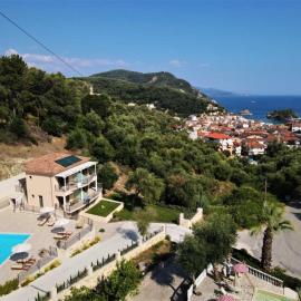MERAVIGLIA – hotel w mieście Parga
