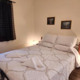 Cozy apartment in Nea Kios, hotel a Nea Kios