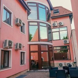 Central Hostel Partener, hotel v destinaci Oradea