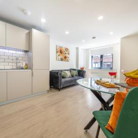 Luxury One Bedroom Serviced Apartment in the Heart of Bedford
